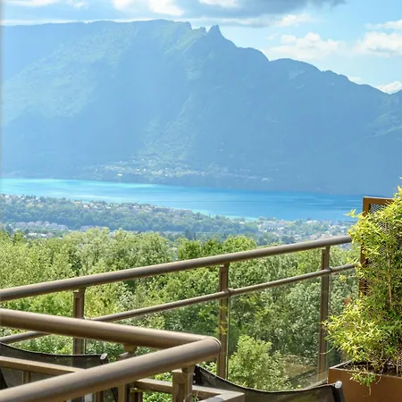 Logis Le Bellevue 2*