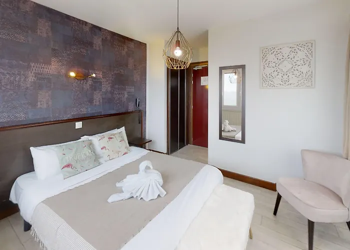 Logis Le Bellevue Hotel
