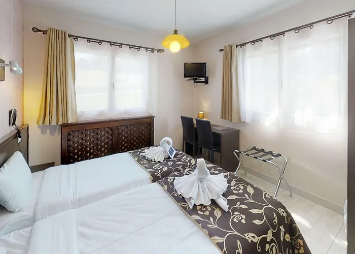 Logis Le Bellevue Hotel